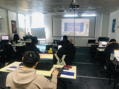 上海中心舉辦72班企業(yè)雙選會(huì)，聚焦網(wǎng)絡(luò)技術(shù)服務(wù)行業(yè)人才對接